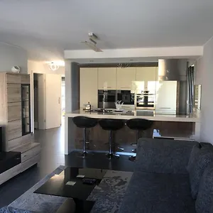Entire In - 2 Bedrooms Appartement Schieren