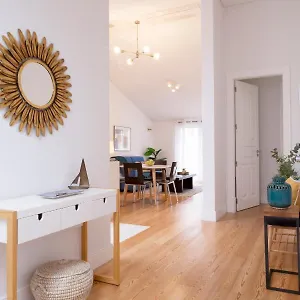 Apartment Tauro 195 Near El Corte Ingles, Lissabon